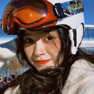爱在心里口难开